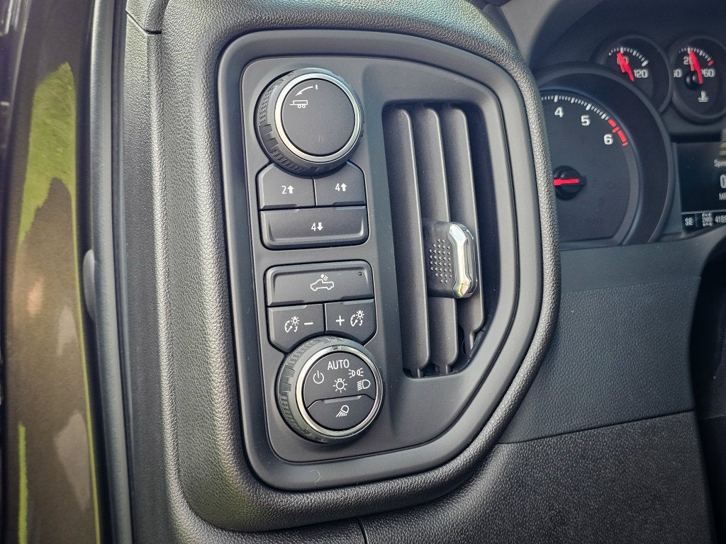 2022 Chevrolet Silverado 2500HD 4WD Crew Cab Standard Bed Custom