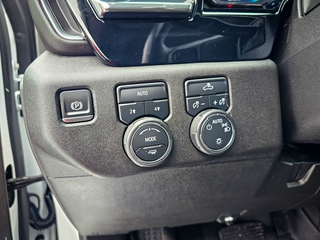 2024 Chevrolet Silverado 1500 4WD Crew Cab Short Bed LT