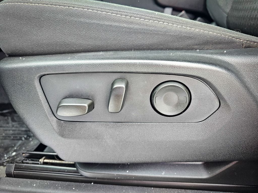 2024 Chevrolet Silverado 1500 4WD Crew Cab Short Bed LT