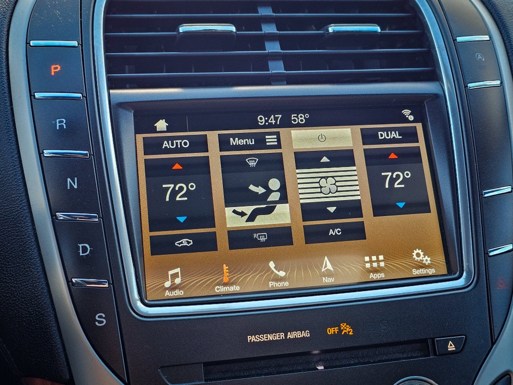 2019 Lincoln Nautilus Select