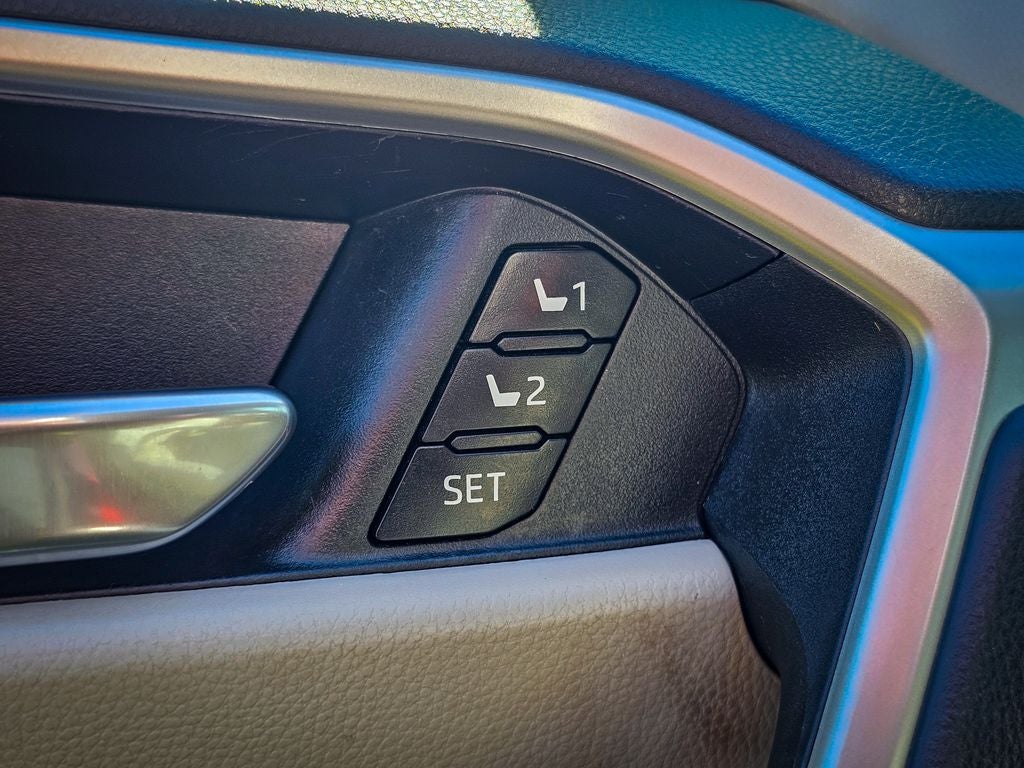 2021 Toyota RAV4 Hybrid XLE Premium