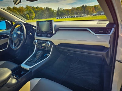 2021 Toyota RAV4 Hybrid XLE Premium