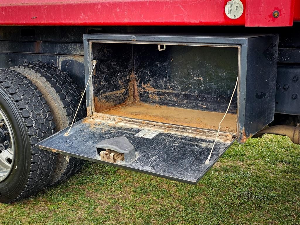 2016 Freightliner M2 106 Medium DUMP