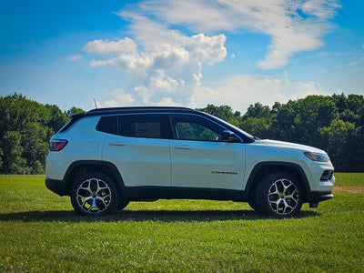 2026 Jeep Compass COMPASS LIMITED 4X4