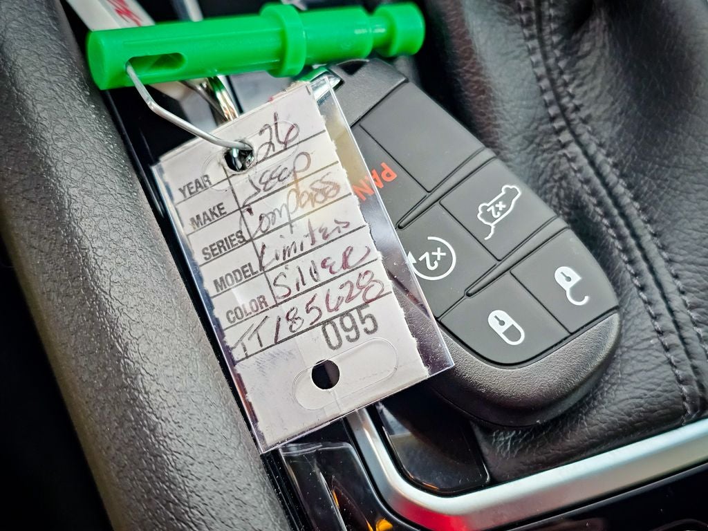 2026 Jeep Compass COMPASS LIMITED 4X4