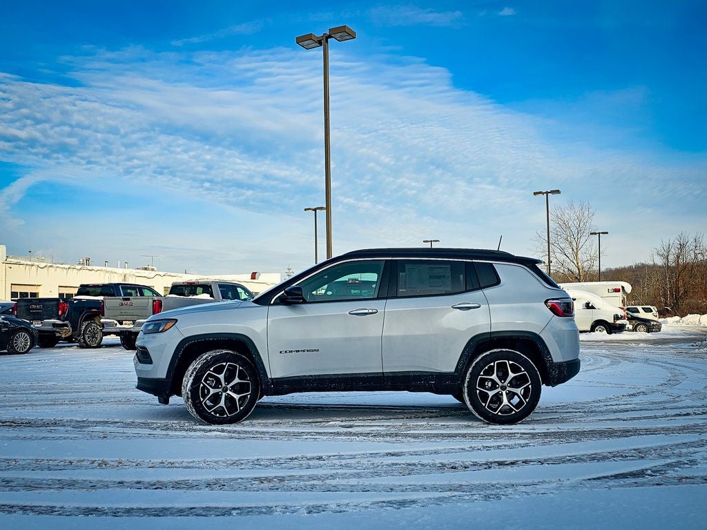 2026 Jeep Compass COMPASS LIMITED 4X4