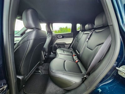 2026 Jeep Compass COMPASS LIMITED 4X4