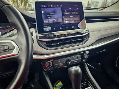 2022 Jeep Compass Latitude Lux 4x4
