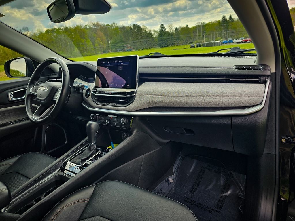 2022 Jeep Compass Latitude Lux 4x4