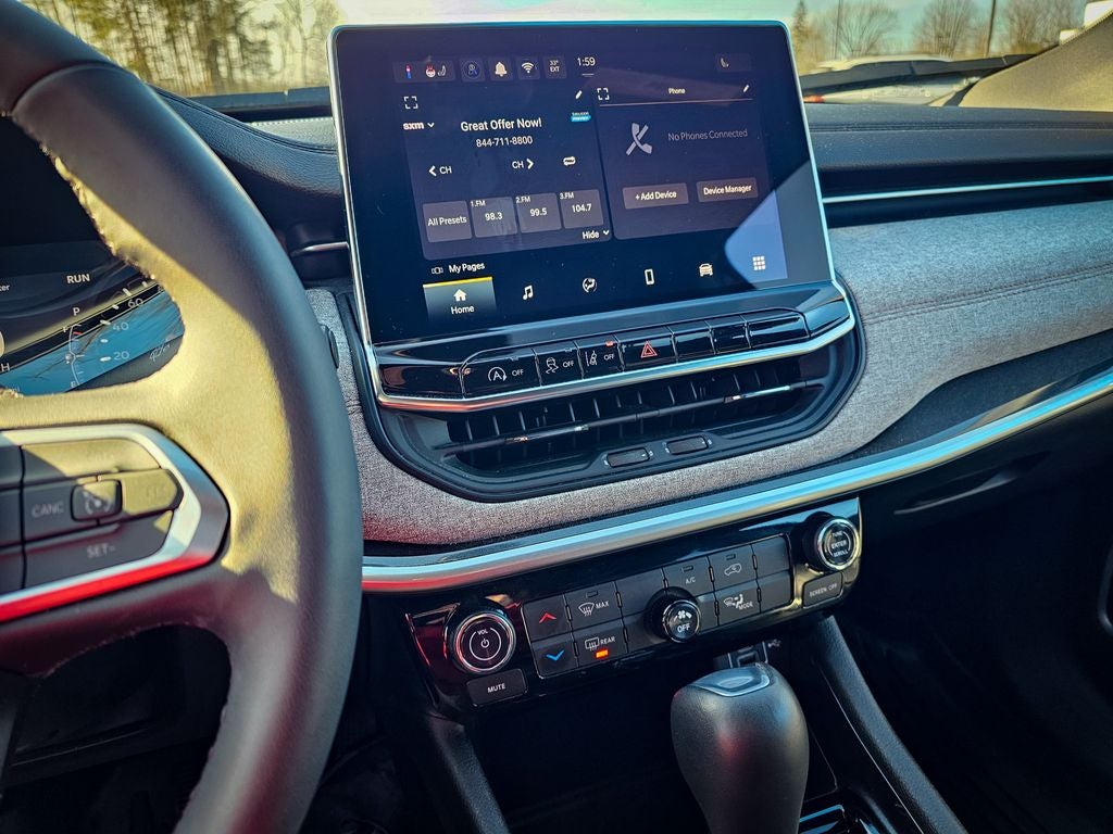 2024 Jeep Compass Latitude Lux FWD