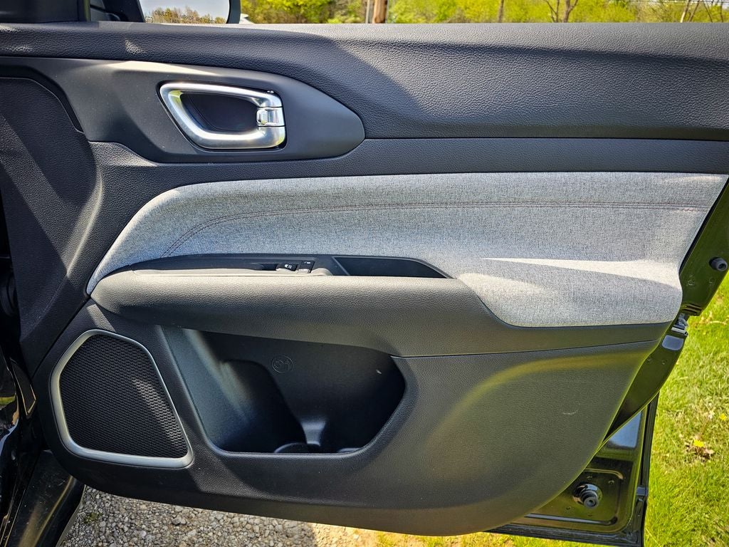 2024 Jeep Compass Latitude Lux FWD