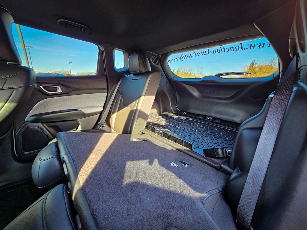 2024 Jeep Compass Latitude Lux FWD