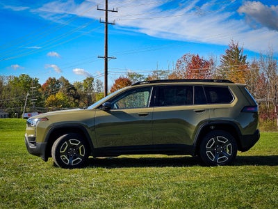 2026 Jeep Cherokee CHEROKEE LAREDO 4X4