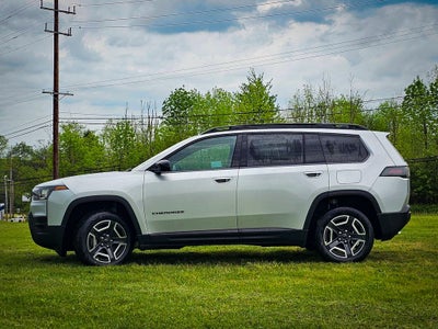 2026 Jeep Cherokee CHEROKEE LAREDO 4X4