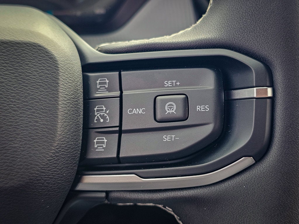 2026 Jeep Cherokee CHEROKEE LIMITED ALTITUDE 4X4