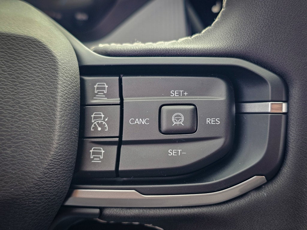 2026 Jeep Cherokee CHEROKEE LIMITED ALTITUDE 4X4