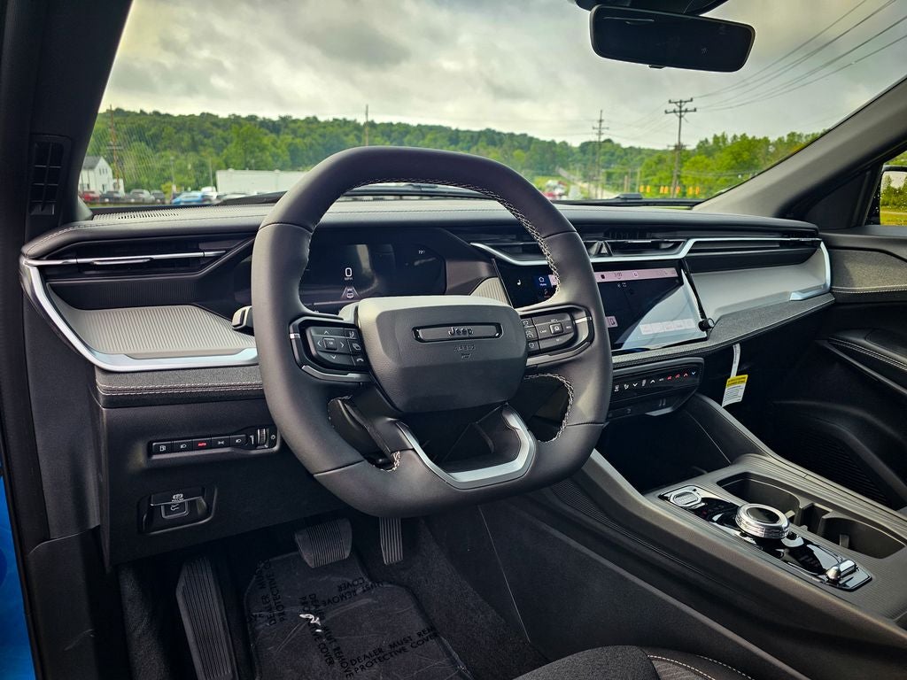 2026 Jeep Cherokee CHEROKEE LAREDO 4X4