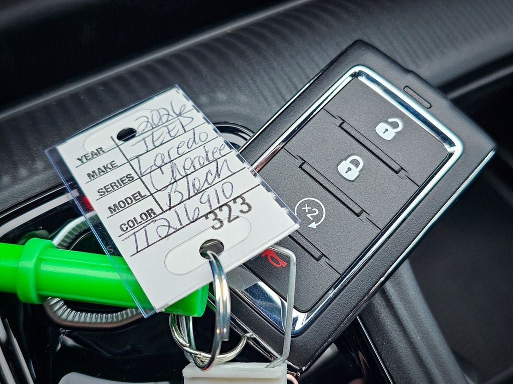 2026 Jeep Cherokee CHEROKEE LAREDO 4X4