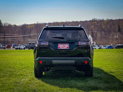 2026 Jeep Cherokee CHEROKEE LAREDO 4X4