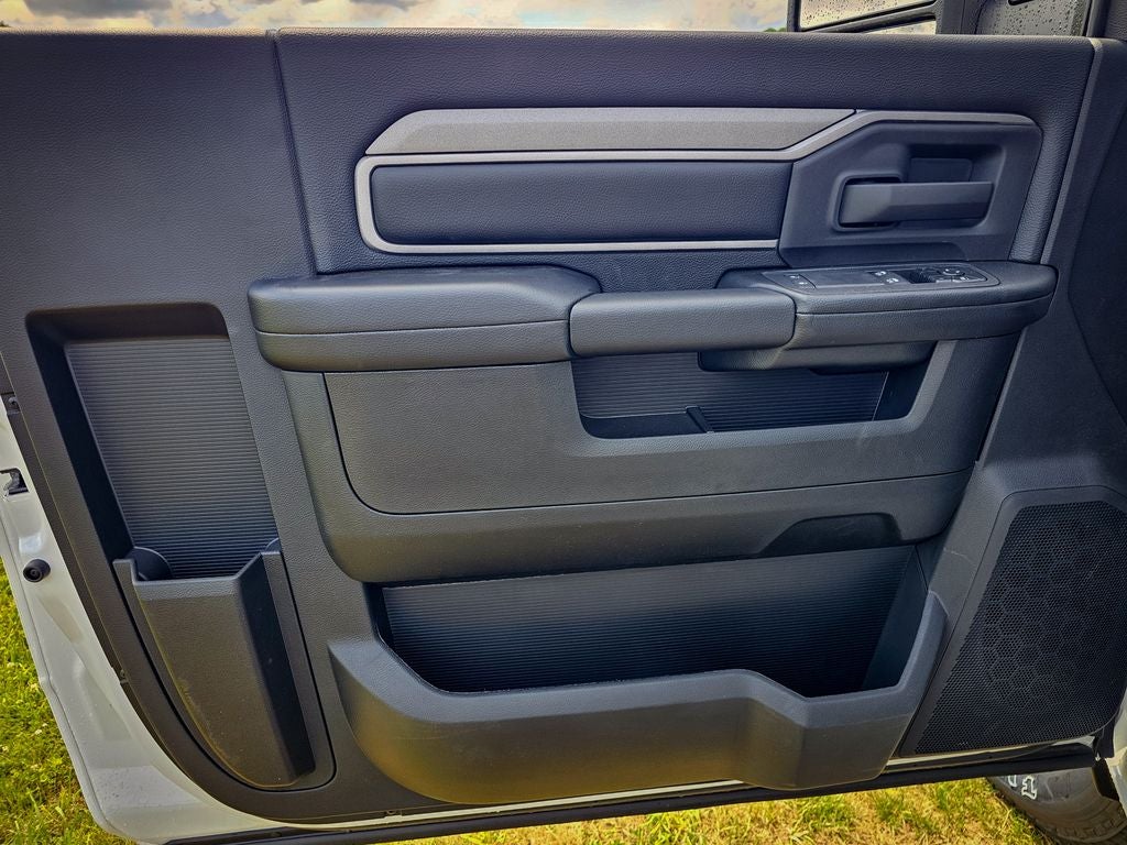 2026 RAM Ram 3500 RAM 3500 TRADESMAN REGULAR CAB 4X4 8' BOX