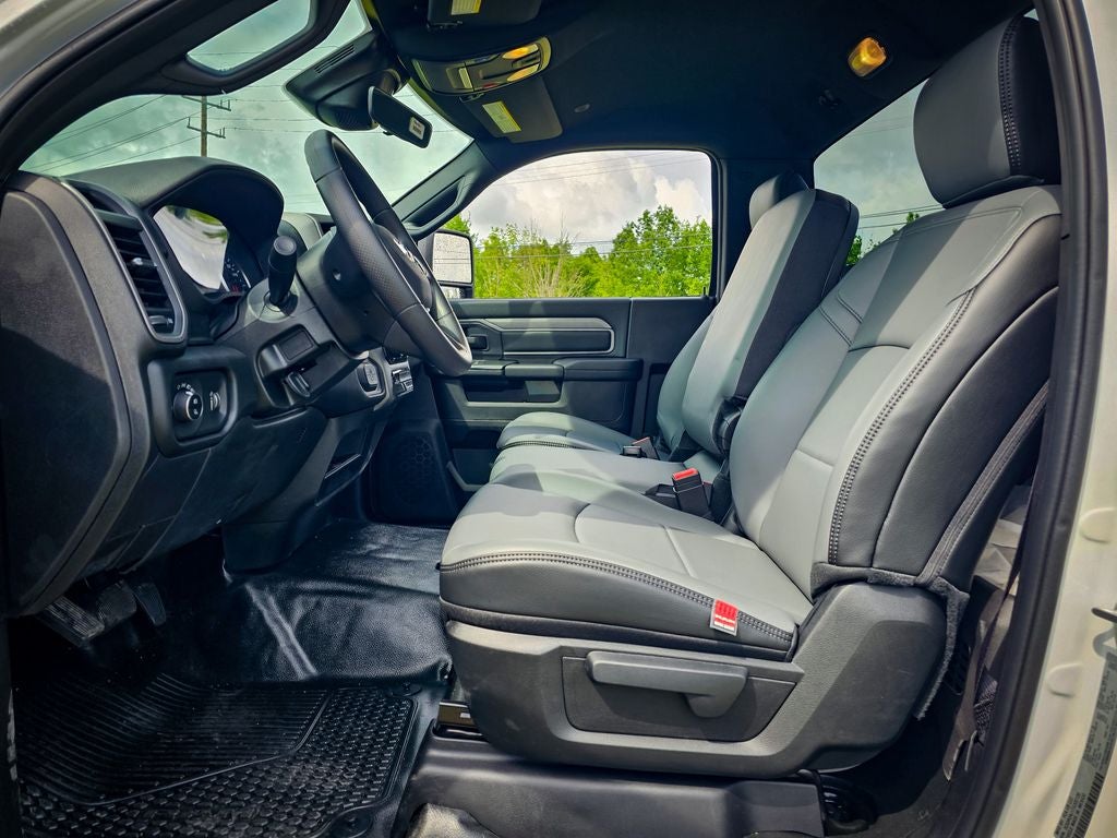 2026 RAM Ram 3500 RAM 3500 TRADESMAN REGULAR CAB 4X4 8' BOX