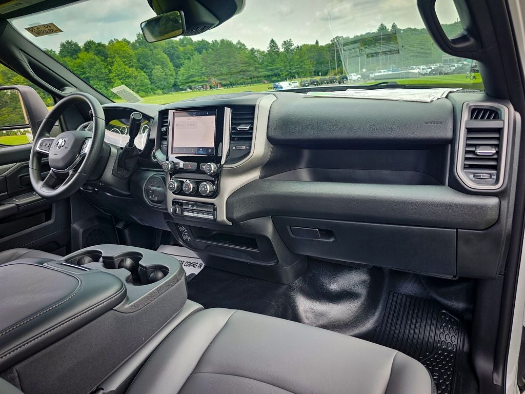 2026 RAM Ram 3500 RAM 3500 TRADESMAN REGULAR CAB 4X4 8' BOX