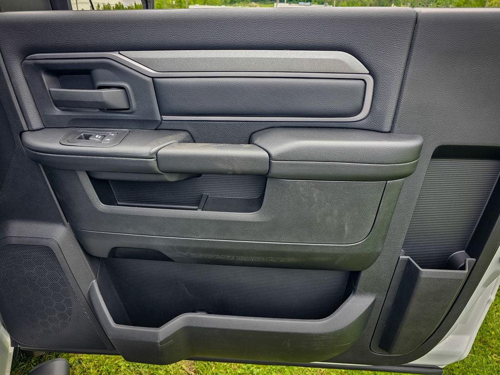 2026 RAM Ram 3500 RAM 3500 TRADESMAN REGULAR CAB 4X4 8' BOX