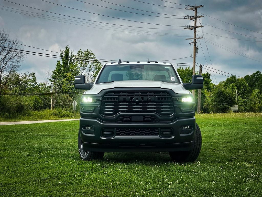 2026 RAM Ram 3500 RAM 3500 TRADESMAN REGULAR CAB 4X4 8' BOX