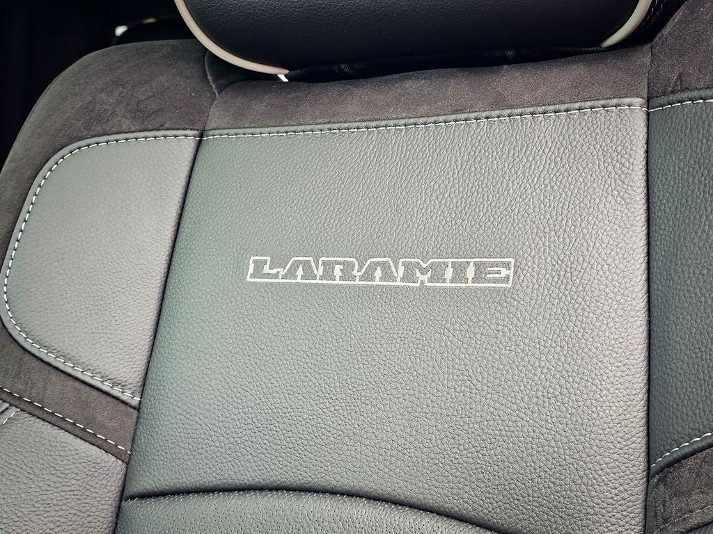 2026 RAM Ram 3500 RAM 3500 LARAMIE CREW CAB 4X4 6'4' BOX