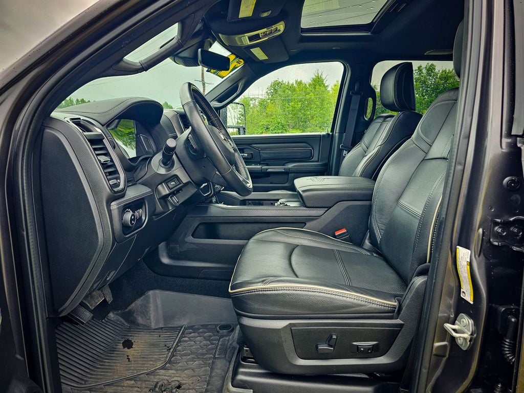 2024 RAM 3500 Limited Crew Cab 4x4 8' Box