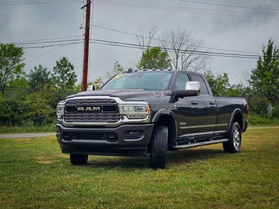 2024 RAM 3500 Limited Crew Cab 4x4 8' Box