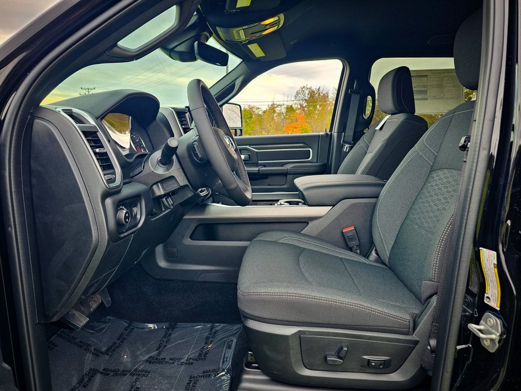 2027 RAM Ram 2500 RAM 2500 BIG HORN CREW CAB 4X4 6'4' BOX