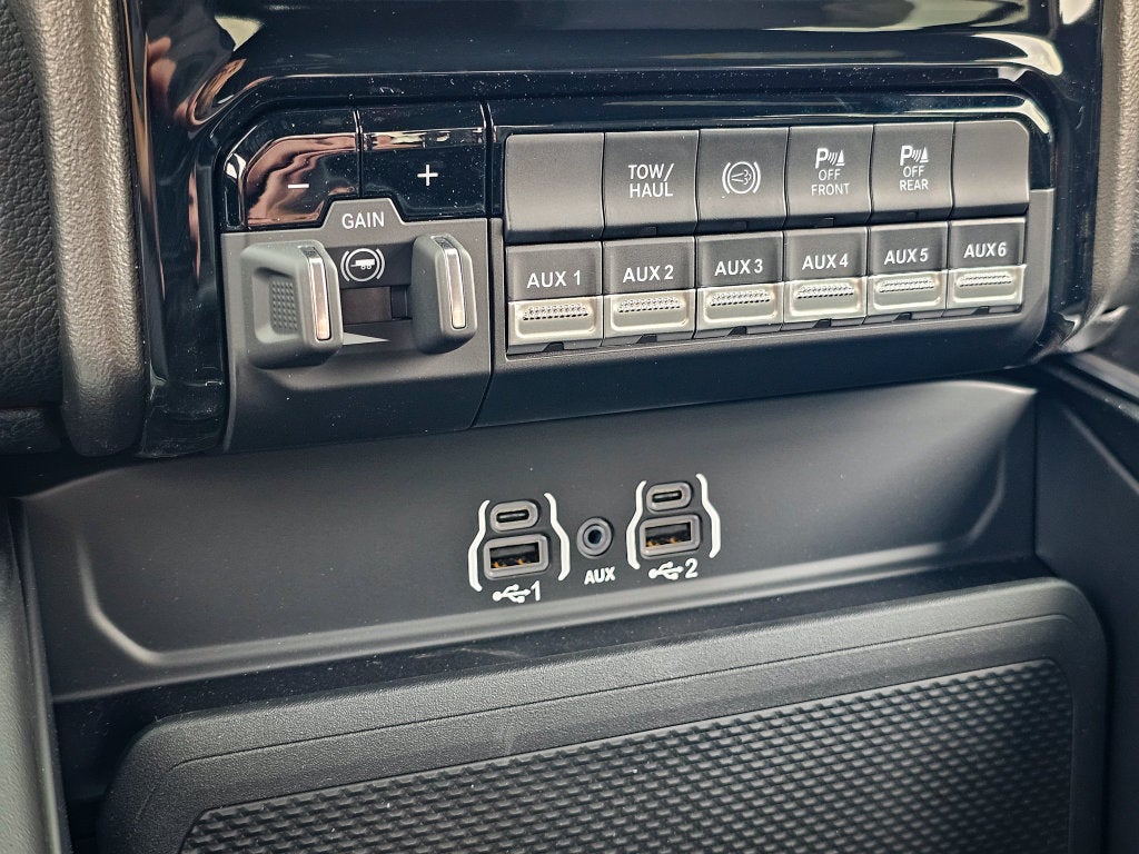 2027 RAM Ram 2500 RAM 2500 BIG HORN CREW CAB 4X4 6'4' BOX