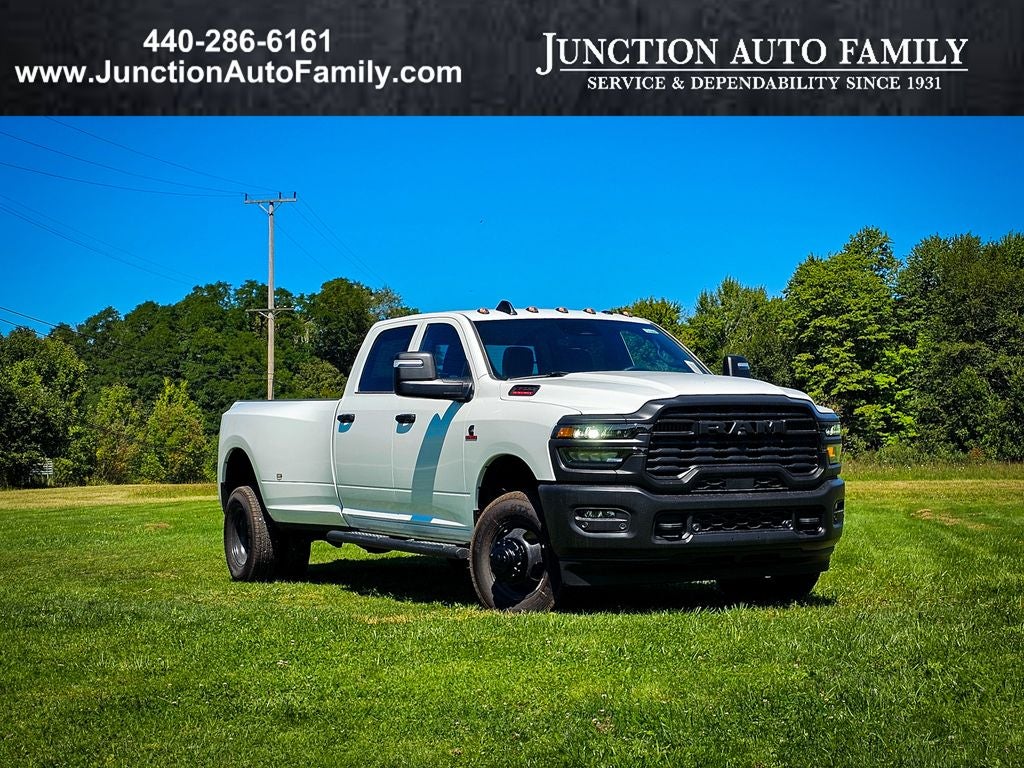 2026 RAM Ram 3500 RAM 3500 TRADESMAN CREW CAB 4X4 8' BOX