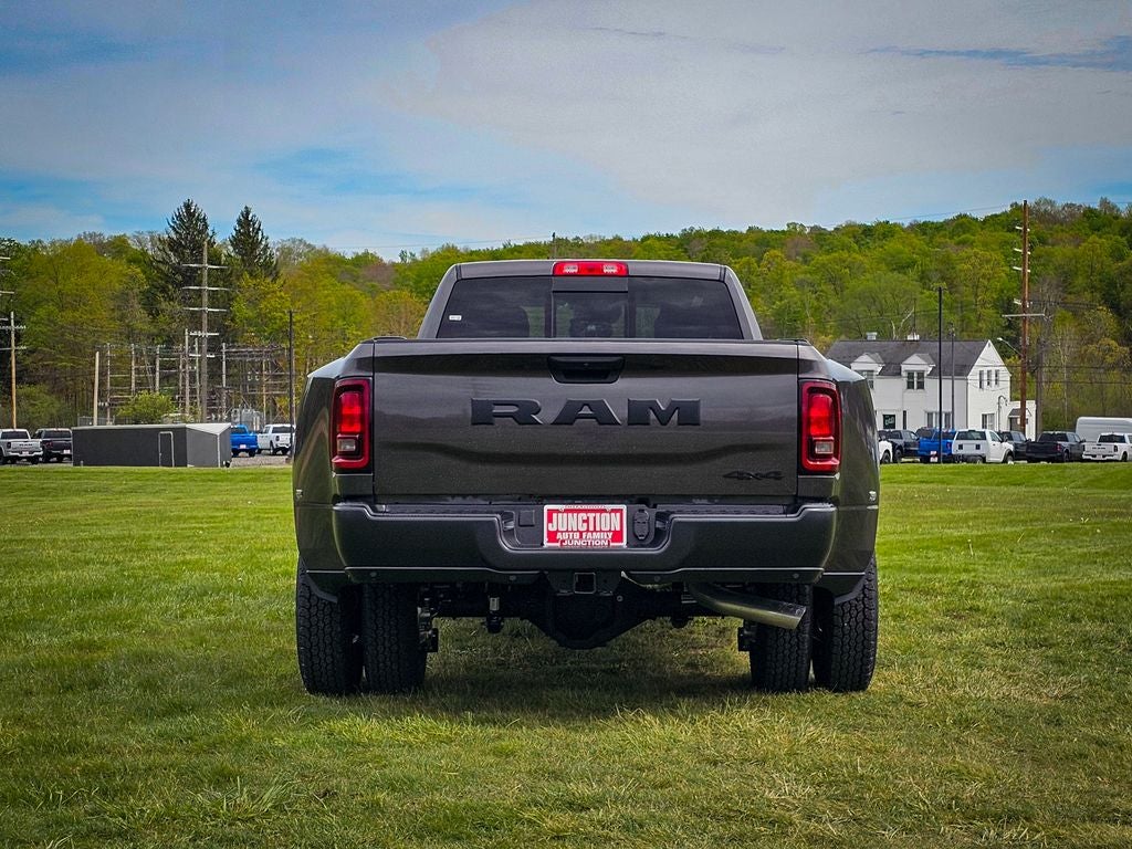 2026 RAM Ram 3500 RAM 3500 TRADESMAN CREW CAB 4X4 8' BOX