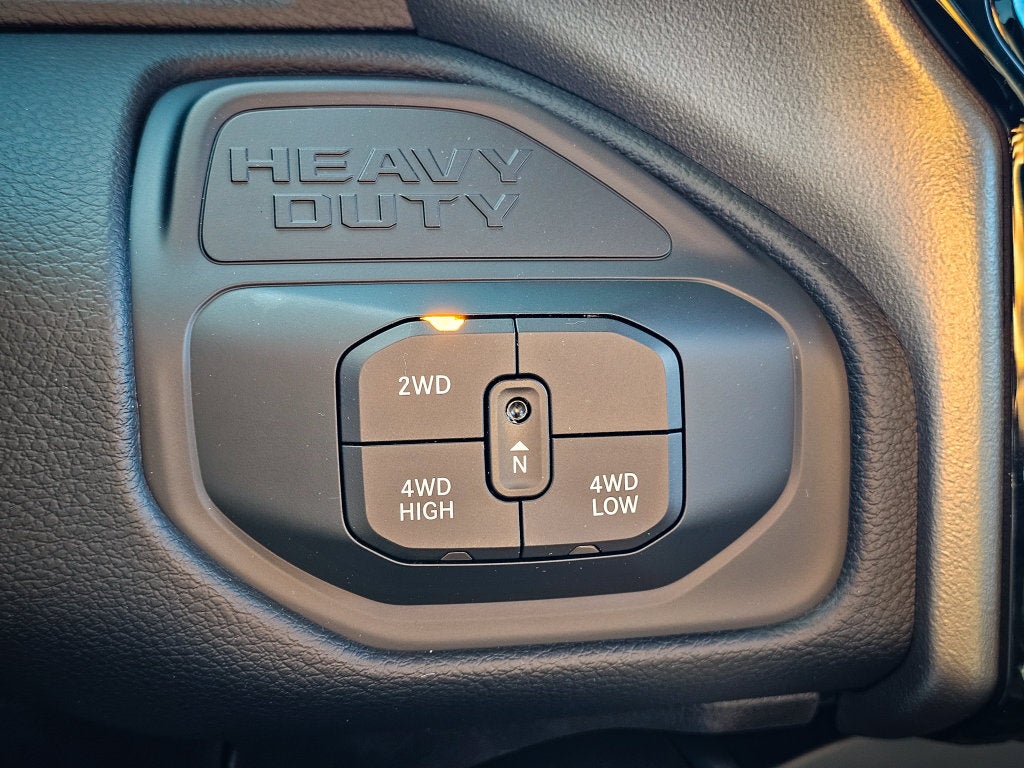 2027 RAM Ram 3500 RAM 3500 BIG HORN CREW CAB 4X4 8' BOX