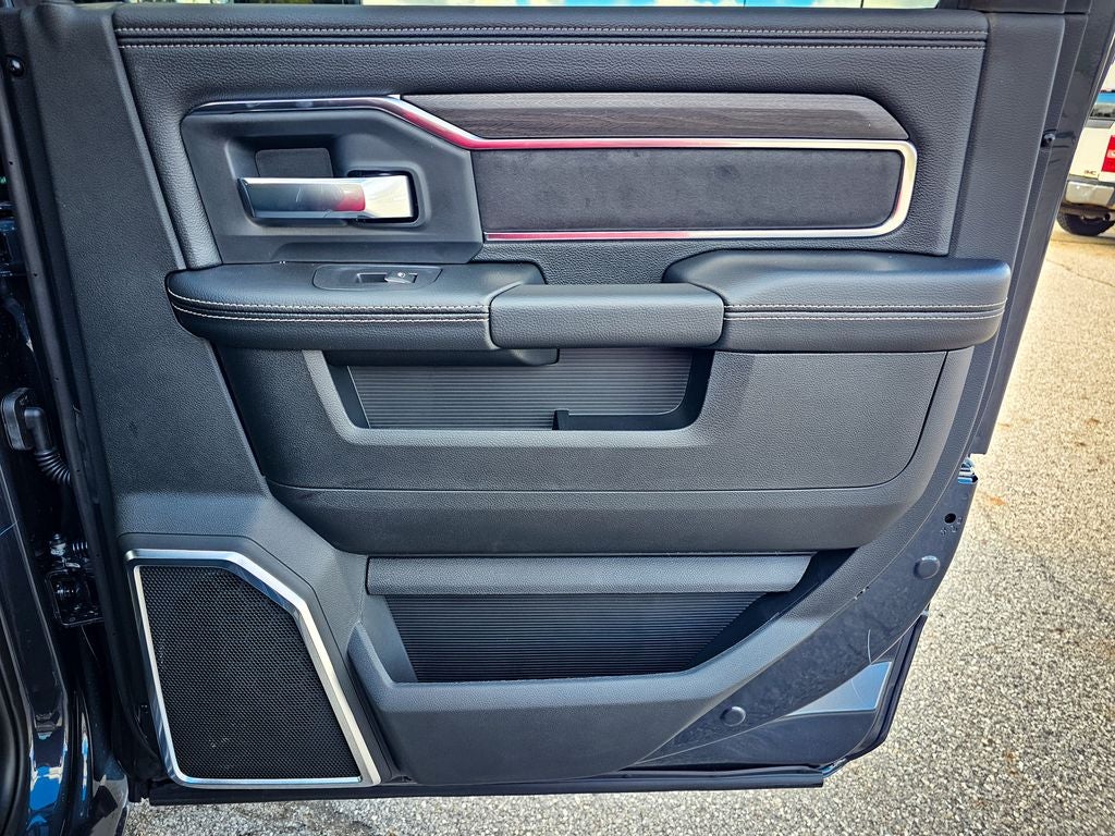 2026 RAM Ram 3500 RAM 3500 LARAMIE CREW CAB 4X4 8' BOX