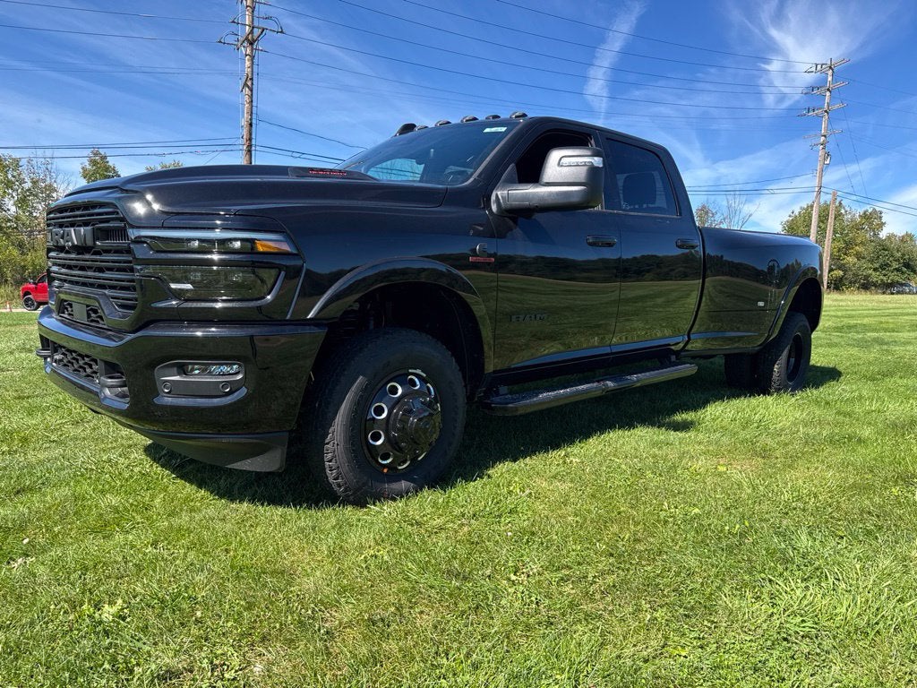 2027 RAM Ram 3500 RAM 3500 LARAMIE CREW CAB 4X4 8' BOX