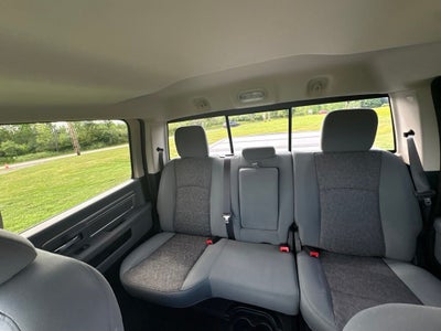 2018 RAM 1500 Big Horn Crew Cab 4x4 5'7' Box