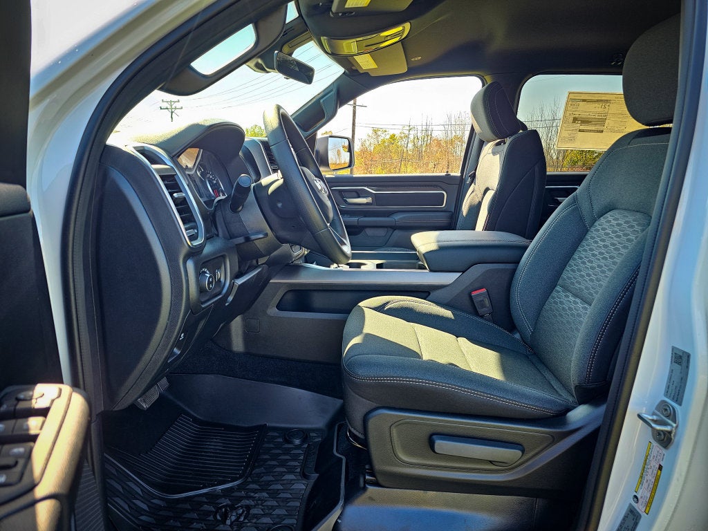 2027 RAM Ram 1500 RAM 1500 BIG HORN CREW CAB 4X4 5'7' BOX