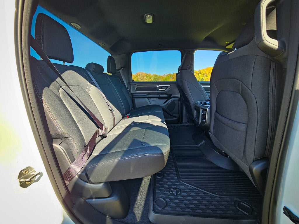 2027 RAM Ram 1500 RAM 1500 BIG HORN CREW CAB 4X4 5'7' BOX
