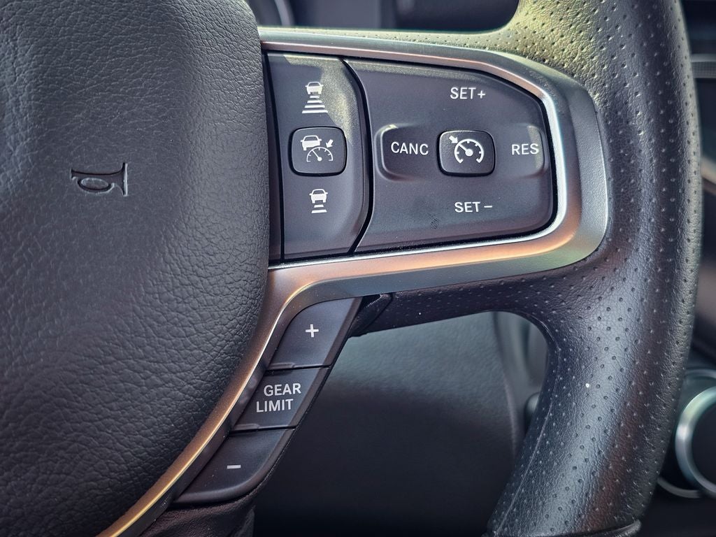 2026 RAM 1500 RAM 1500 EXPRESS CREW CAB 4X4 5'7' BOX