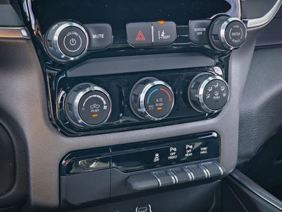 2026 RAM 1500 RAM 1500 EXPRESS CREW CAB 4X4 5'7' BOX
