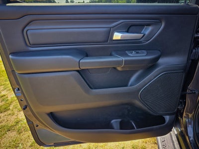 2026 RAM 1500 RAM 1500 EXPRESS CREW CAB 4X4 5'7' BOX