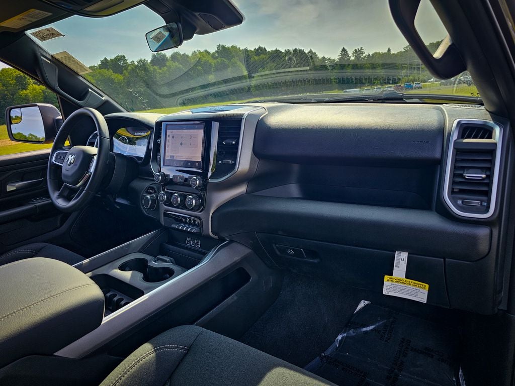 2026 RAM 1500 RAM 1500 EXPRESS CREW CAB 4X4 5'7' BOX