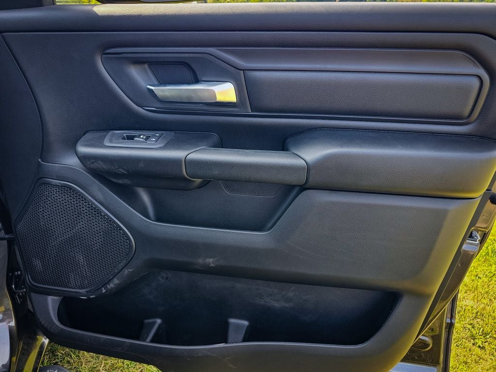 2026 RAM 1500 RAM 1500 EXPRESS CREW CAB 4X4 5'7' BOX