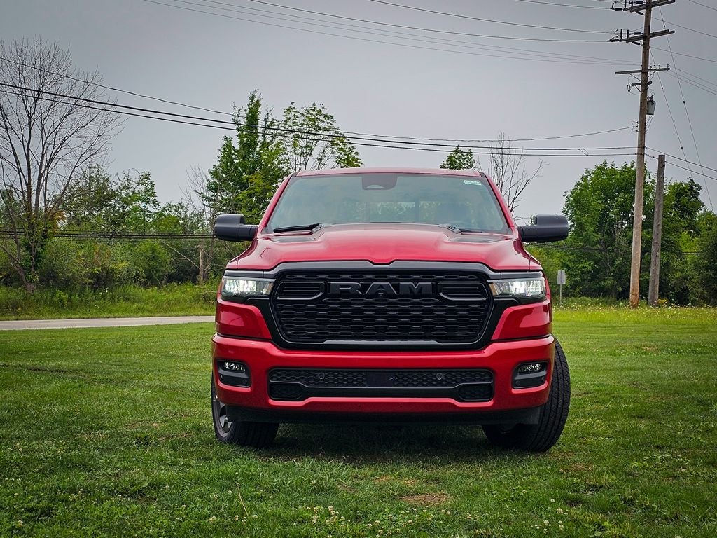 2026 RAM 1500 RAM 1500 EXPRESS CREW CAB 4X4 5'7' BOX