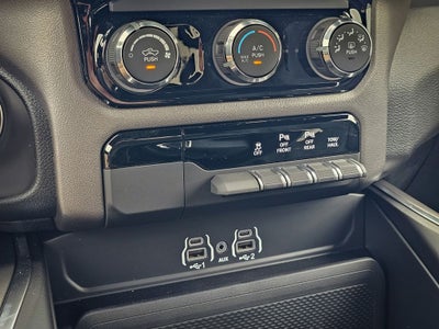 2026 RAM 1500 RAM 1500 EXPRESS CREW CAB 4X4 5'7' BOX