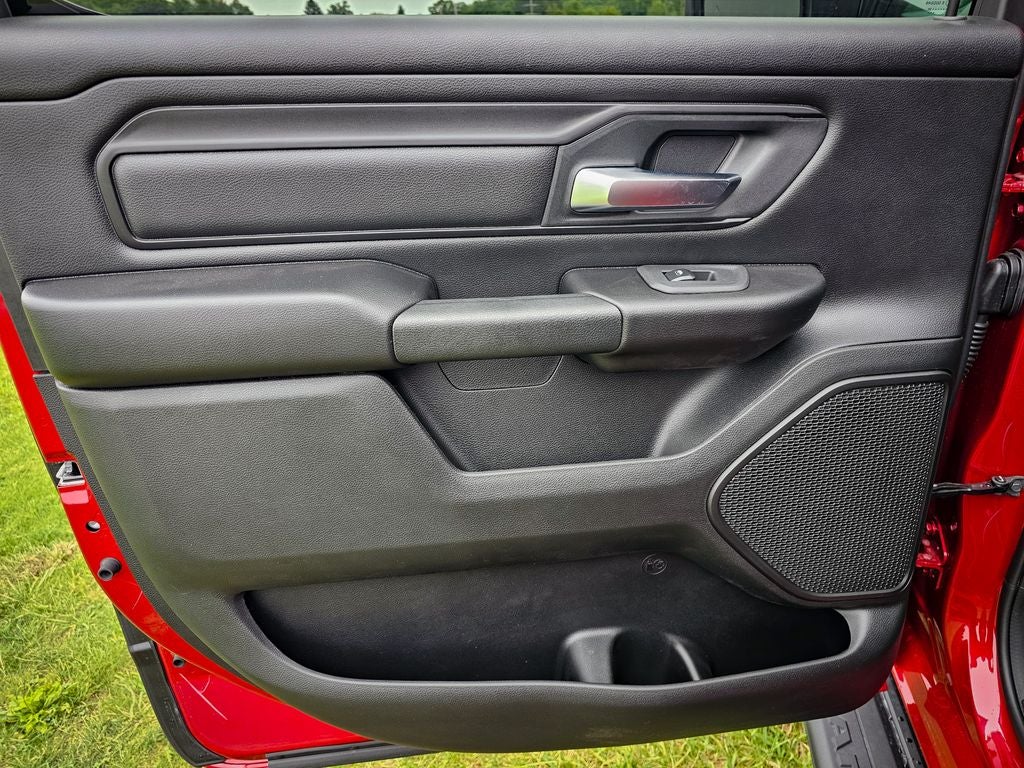 2026 RAM 1500 RAM 1500 EXPRESS CREW CAB 4X4 5'7' BOX