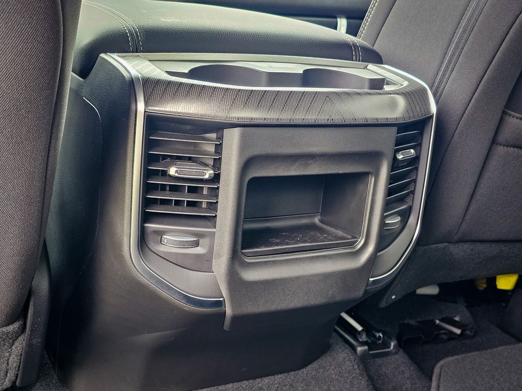 2026 RAM 1500 RAM 1500 EXPRESS CREW CAB 4X4 5'7' BOX